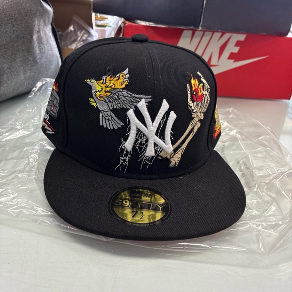 New Era Other - 2025 Era Men's Baseball Cap New York Yankees MLB New 59FIFTY Fitted Cap-NWT